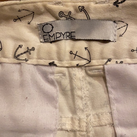 Empyre Shorts - Picture 2 of 4